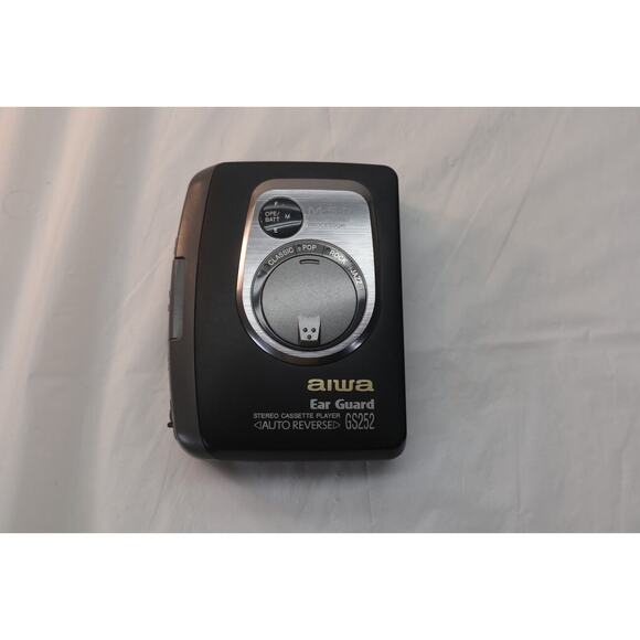 Aiwa HS-GS252 Cassette Walkman Portable Tape Player with Ear Guard - Picture 1 of 7
